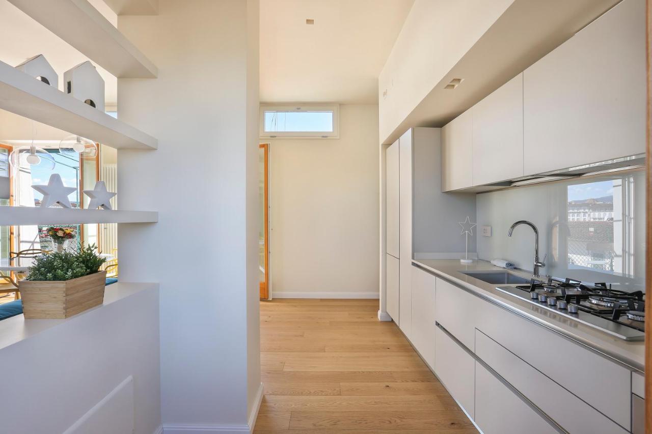 Penthouse With Big Terrace In Oltrarno Appartement Florence Buitenkant foto