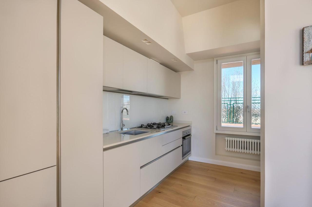 Penthouse With Big Terrace In Oltrarno Appartement Florence Buitenkant foto