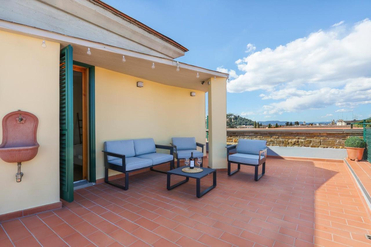 Penthouse With Big Terrace In Oltrarno Appartement Florence Buitenkant foto