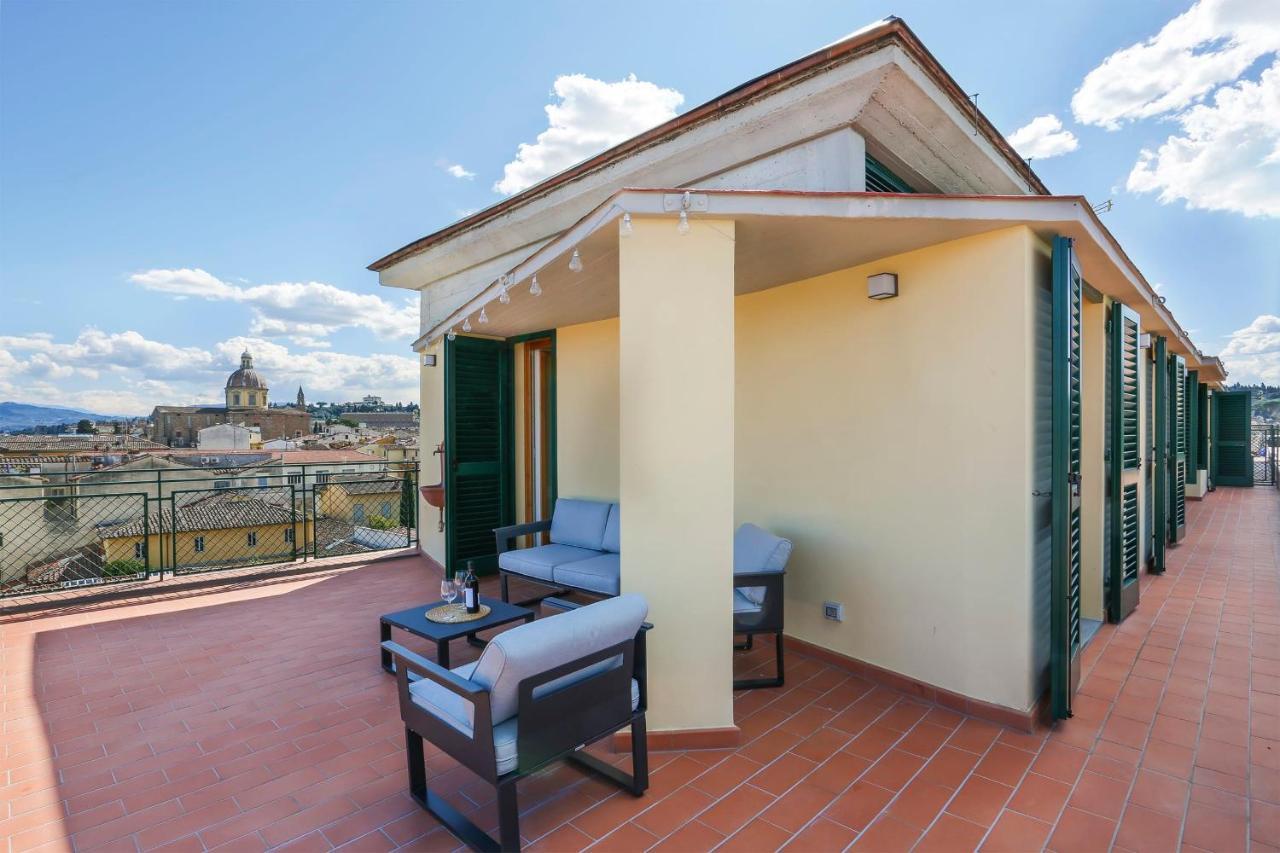 Penthouse With Big Terrace In Oltrarno Appartement Florence Buitenkant foto